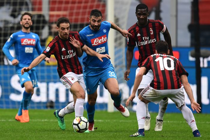 CHUTOGEL - Strategi Pelatih Milan vs Napoli di Pertemuan Terakhir